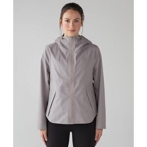 Lululemon Everyday Getaway Jacket Outerwear Chrome Lavender Waterproof Size 8